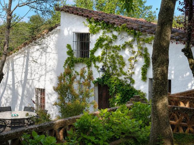 Finca rústica con casa de invitados y jardines Un retiro rur. 230m² Aracena