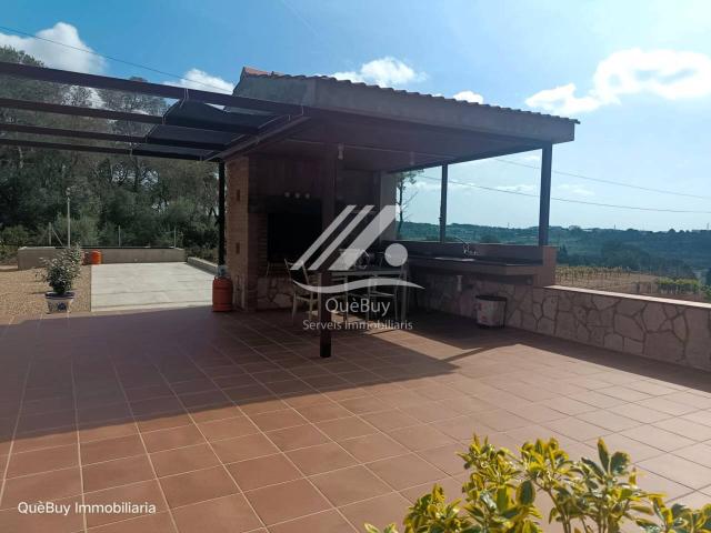 Finca rústica con casa residencial en venta en Vallmoll