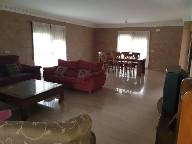 FINCA RUSTICA CON CHALET INDIVIDUAL Y NAVE INDUSTRIAL EN BENIEL