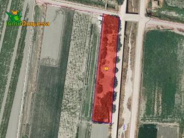 Finca rústica con construcción. Chauchina