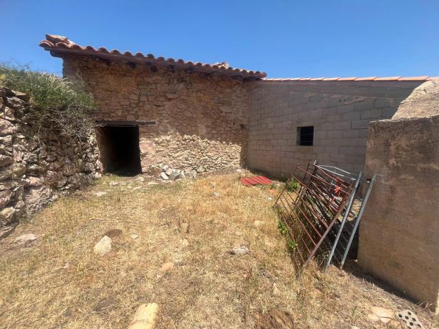 Finca rústica con masía en Peñarroya de Tastavins