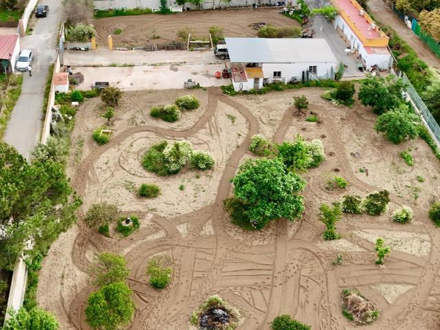 FINCA RÚSTICA DE 3.700 m2 CON VIVIENDA LEGALIZADA Y NAVE DE 100 m2, JUNTO A VENTA LA MORENA CTRA. DE COÍN, A SOLO 5 MINUTOS DE FUENGIROLA