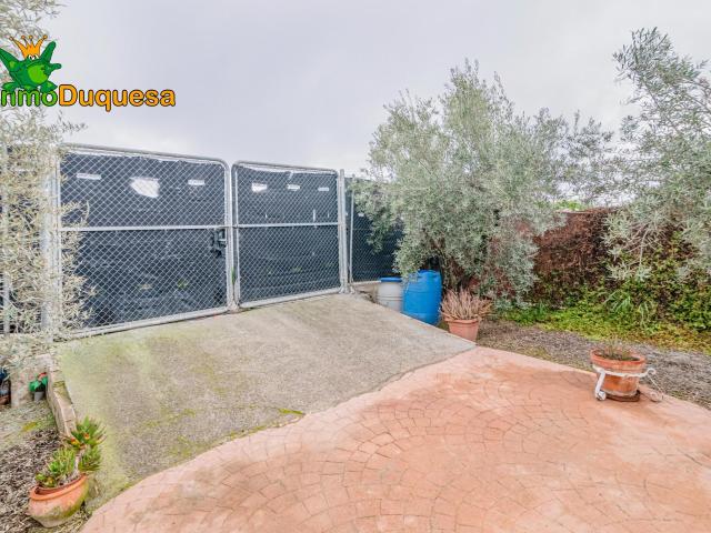 Finca rústica entre OGIJARES y LA ZUBIA Incluye MOBILE HOME