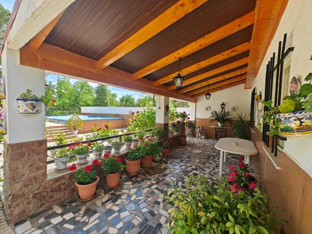 Casa adosada en Venta en El Poblado Abulagar