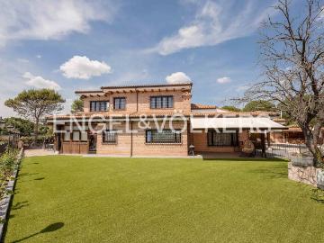 Casa chalet en Venta en El Bosque