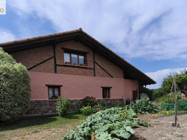 Casa chalet en Venta en Legutio