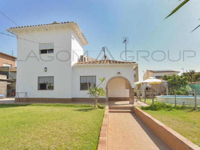 Casa chalet en Venta en Torrent Ballester