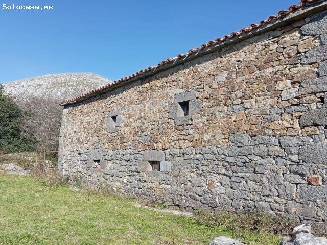 FINCA RUSTICA Y CABAÑA DE PIEDRA EN SAN MARTIN SOBA CANTABRIA