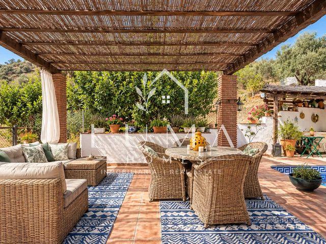 Finca/Casa Rural en venta en Archez, Málaga Costa del Sol
