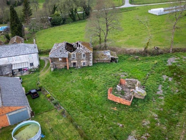 Finca/Casa Rural en venta en Begonte, Lugo