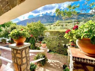 Finca/Casa Rural en venta en Huelma, Jaén