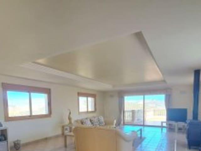 Finca/Casa Rural en venta en Iznájar, Córdoba