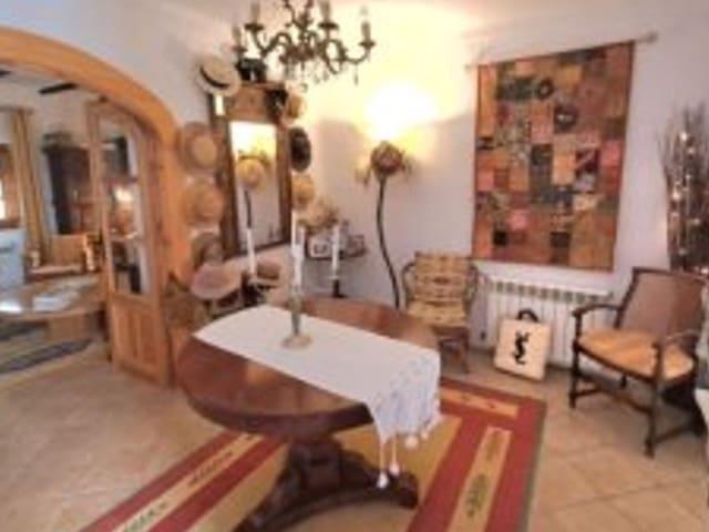 Finca/Casa Rural en venta en Iznájar, Córdoba