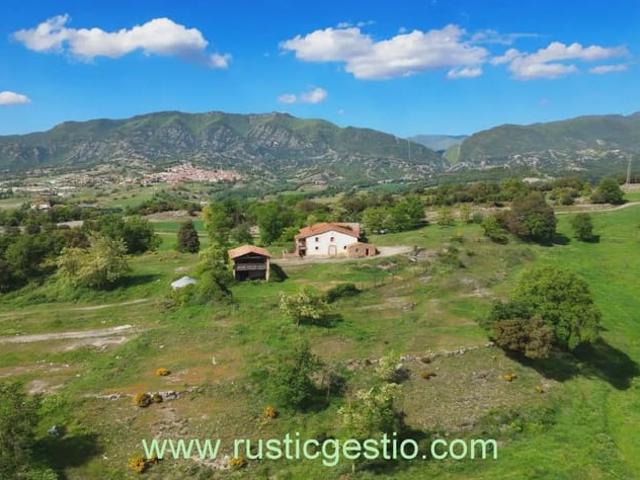 Finca/Casa Rural en venta en Sant Pere de Torelló, Barcelona