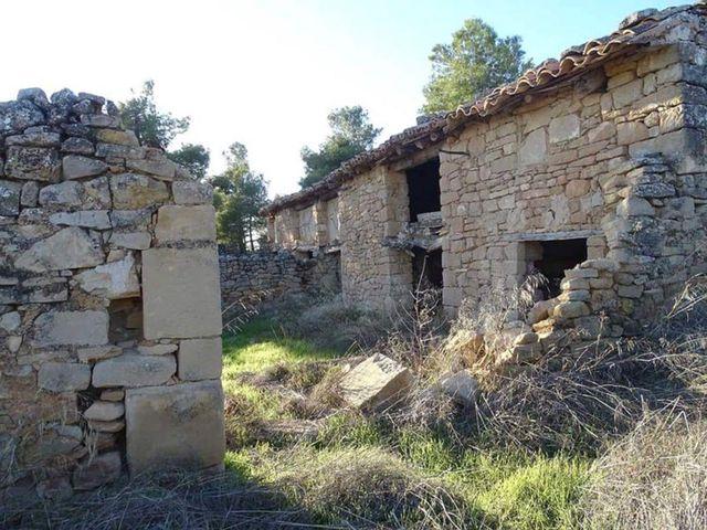 Finca/Casa Rural en venta en Torre del Compte, Teruel