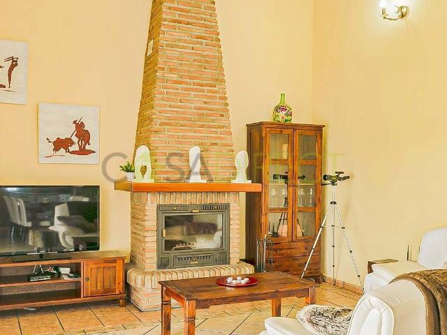 Finca/Country House for rent in Benamocarra, Málaga