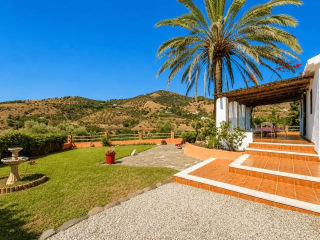 Finca/Country House for rent in Frigiliana, Málaga