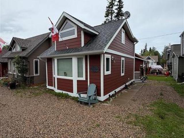 Finch Waskesiu Lake, Prince Albert National Park, SK, S0J 2Y0 house for sale | Listing ID SK040914 | Royal LePage