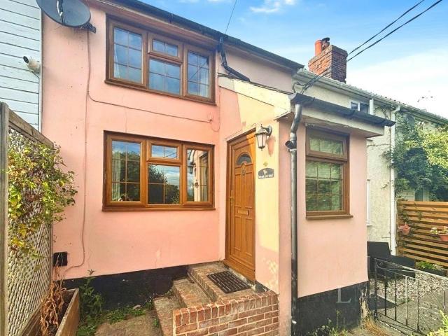 Finch Hill, Bulmer, CO10 2 bed house to rent £1,150 pcm £265 pw