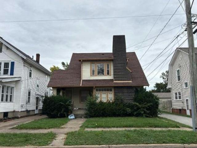 Finch St