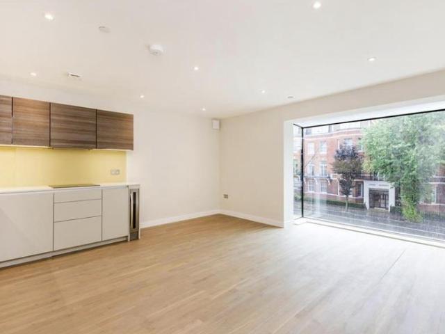Finchley Road, Hampstead, London, NW3 2 bed apartment to rent £3,467 pcm £800 pw