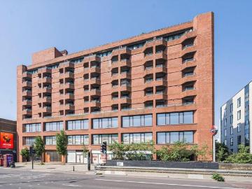 Finchley Road, London NW3 2 bed flat to rent £2,900 pcm £669 pw