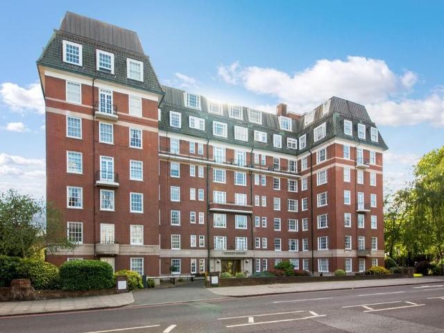 Finchley Road, London NW8, 2 bed flat to rent, £2,800 pcm | PrimeLocation