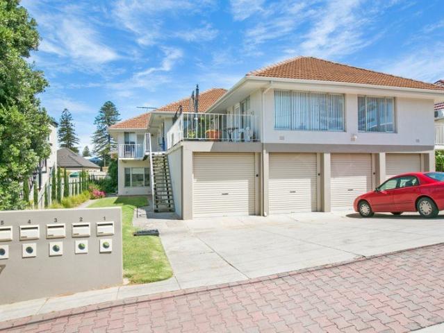 Find coastal: where beachside living meets modern comfort