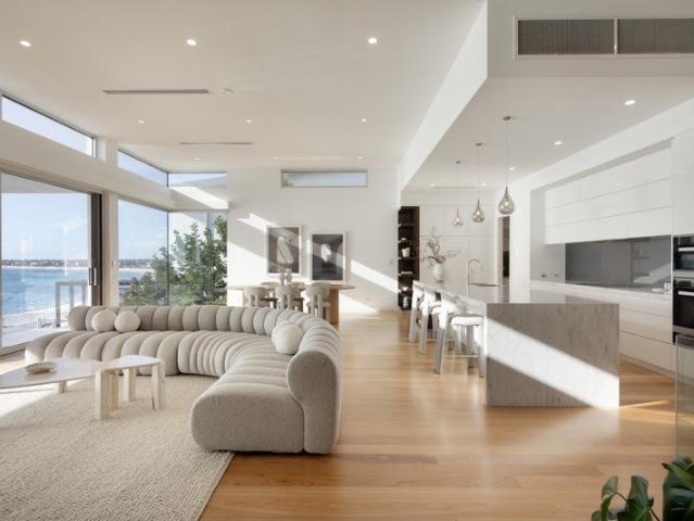 Find home: where luxury living meets uninterrupted coastal views