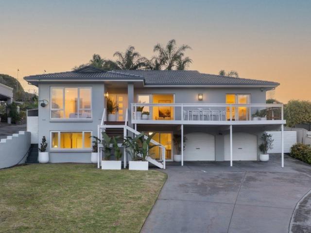 Find lifestyle: where panoramic views meet resort style living