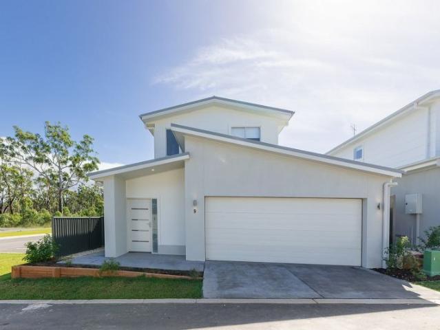 Enjoy the best of effortless coastal living