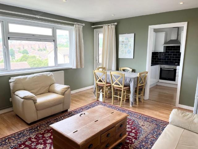 Findon Road, Brighton BN2 1 bed flat to rent £1,250 pcm £288 pw
