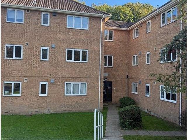 Findlay Close, Rainham ME8, 1 bed flat to rent, £1,095 pcm | PrimeLocation