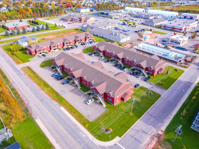 Findlay Estates 1008 Cleveland