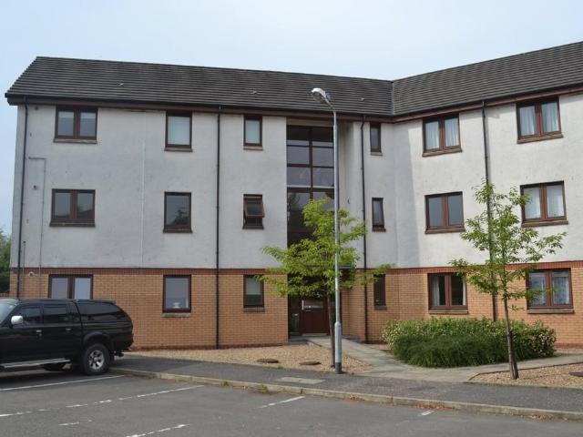 Finglen Crescent, Tullibody FK10 2 bed ground floor flat to rent £900 pcm £208 pw