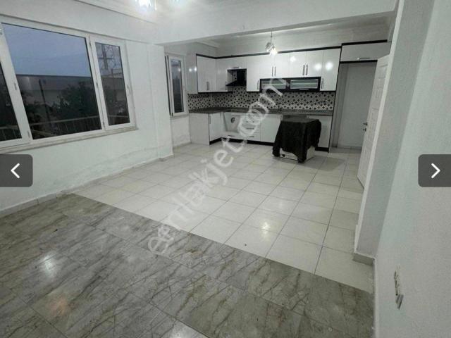 Finike Eroğlunuri Proje Okulu Alt Sokağında Kiralık 3+1 Daire
