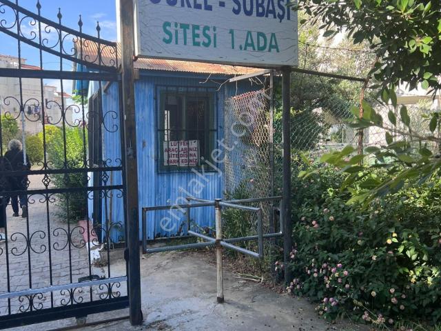 Finike Hasyurt 'ta Deniz Bandında Güral Subaşı Sitesinde Satılık
