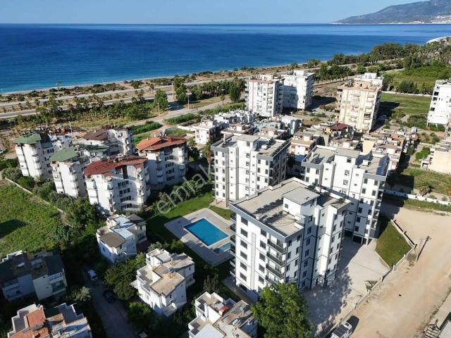 Finike Hasyurt Sahilde 2+1 Satılık Ferah Daire