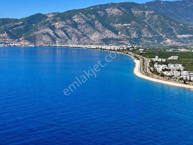 Finike Hasyurt Sahilinde Deniz Manzaralı Satılık 2+1 Daire