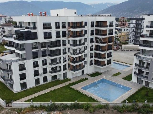 Finike Sahilde Deniz Manzaralı Satılık Lüks 2+1 Daire