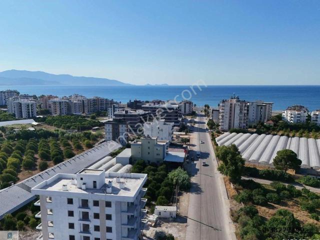 Finike Sahilde Satılık Deniz Manzaralı 2+1 Daire