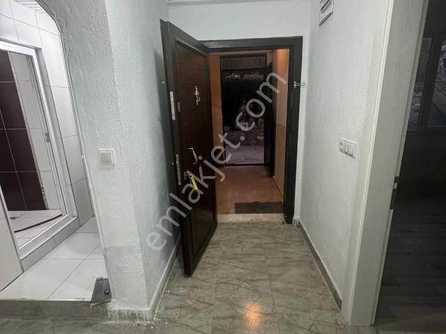 Finike Yeşilyurt Mah. İsmail Erol Plastik Fabrika Karşısı 3+1 Kiralık Daire