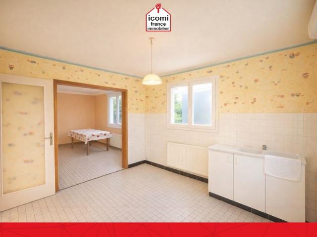FINISTERE Saint Nic 29550 A VENDRE MAISON 140 M² 6 CHAMBRES PROCHE MER TRAVAUX A PREVOIR SOUS SOL COMPLET JARDIN PLACES DE PARKING POSSIBLE