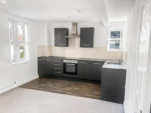 Finkle Street, Bishop Auckland DL14 2 bed terraced house to rent £595 pcm £137 pw