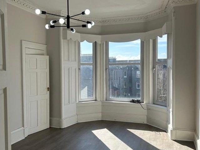 Finlay Drive, Glasgow G31, 2 bed flat to rent, £1,100 pcm | PrimeLocation