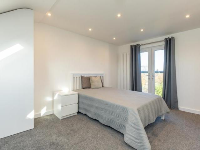 Finmore Road Botley 1 bed in a house share to rent £1,030 pcm £238 pw