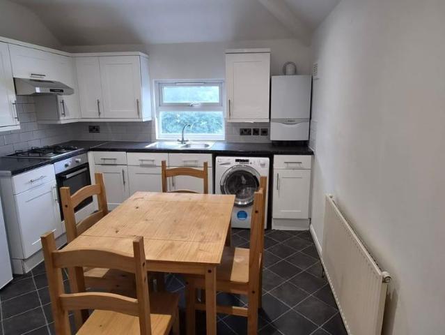 Finsbury Park Road, Hackney, London N4, 2 bed property to rent, £2,300 pcm | PrimeLocation