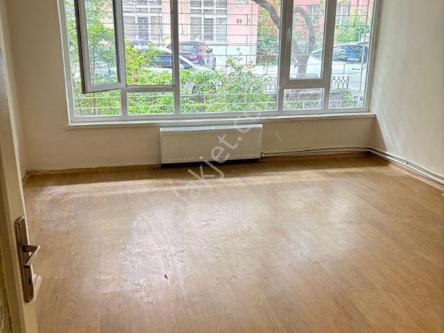 Fidanlık Mahallesi'nde Merkezi Konumda Kiralık 2+1 Daire