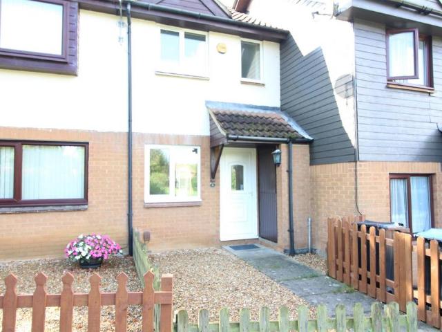 Field Lane, Greenleys, Milton Keynes 2 bed terraced house to rent £1,200 pcm £277 pw