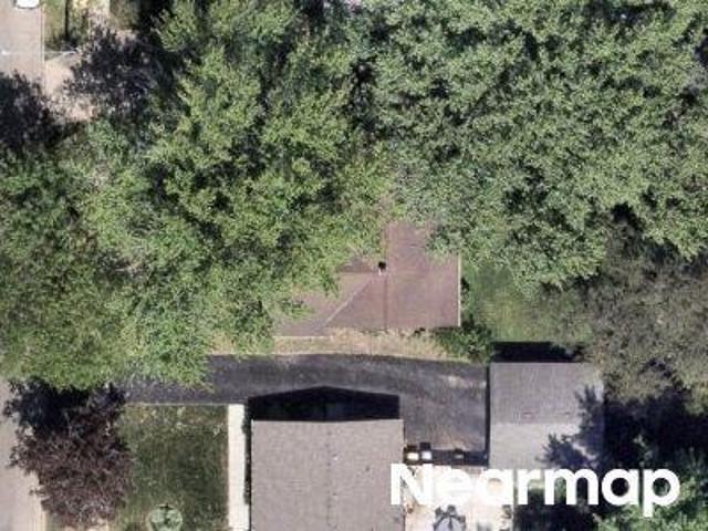 Fieldcrest Dr